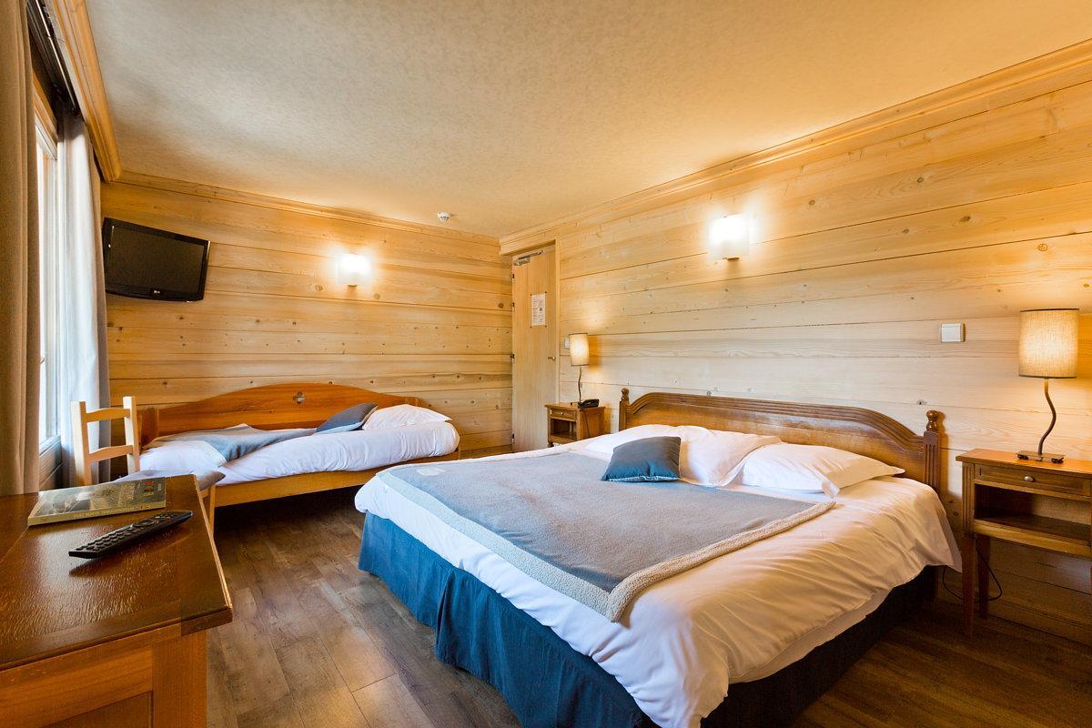 Hotel La Montagne ラ・クリュサ エクステリア 写真