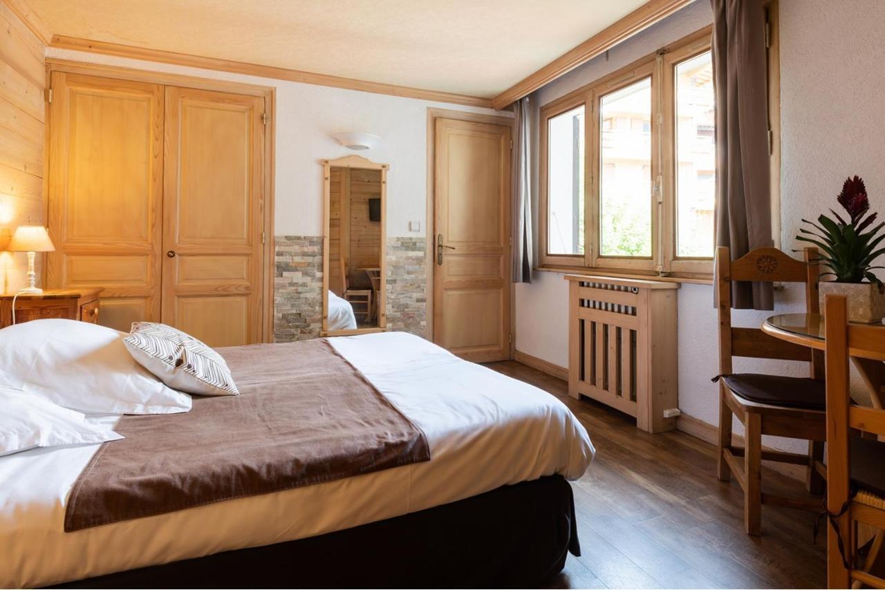 Hotel La Montagne ラ・クリュサ エクステリア 写真