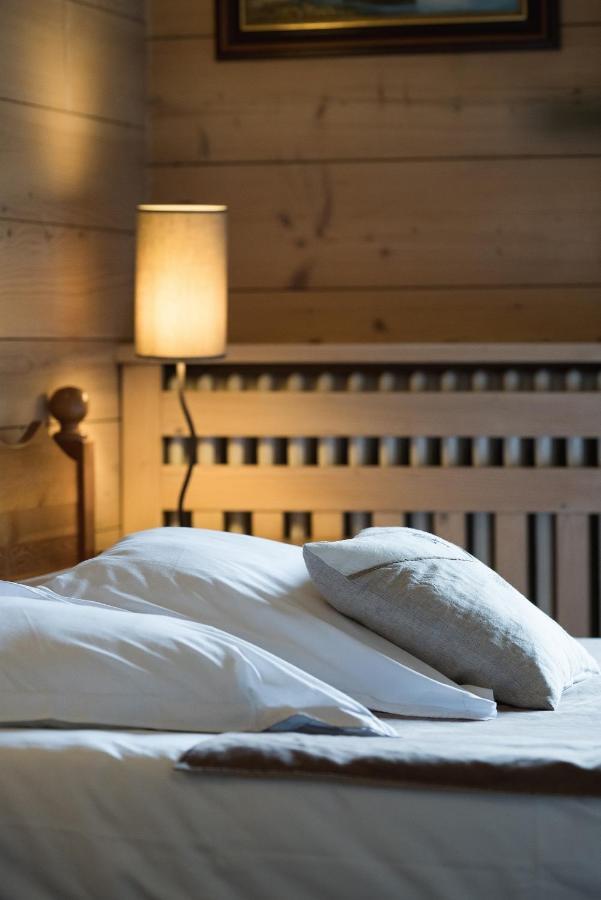 Hotel La Montagne ラ・クリュサ エクステリア 写真
